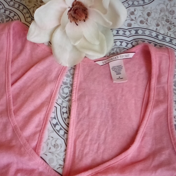 V.s. romper shorts keyhole back - Picture 11 of 12